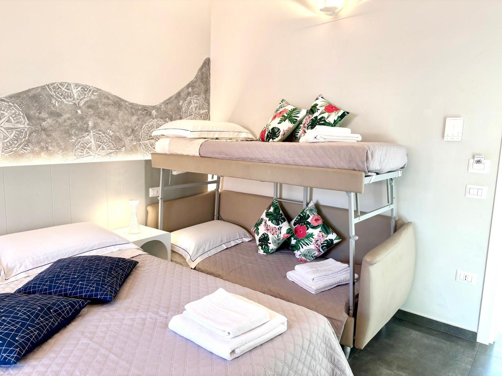 Jevi Stars Rooms トロペーア エクステリア 写真